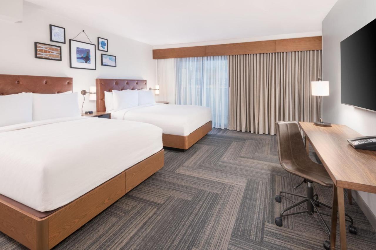 โฟร์ พอยต์ บาย เชอราตัน สปาร์ตันเบิร์ก Hotel ภายนอก รูปภาพ